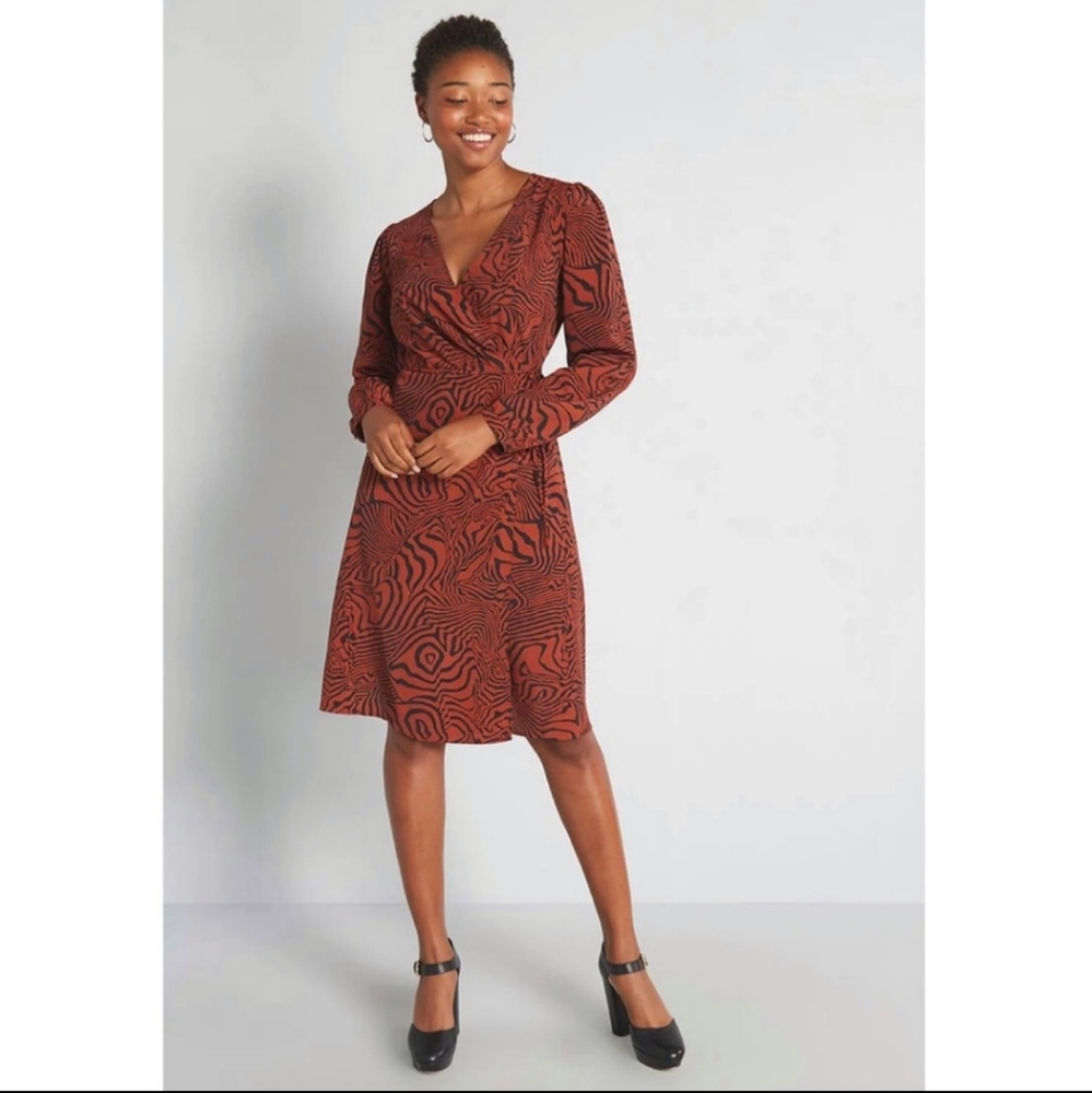 NWT Modcloth Passionate Print Wrap Dress L